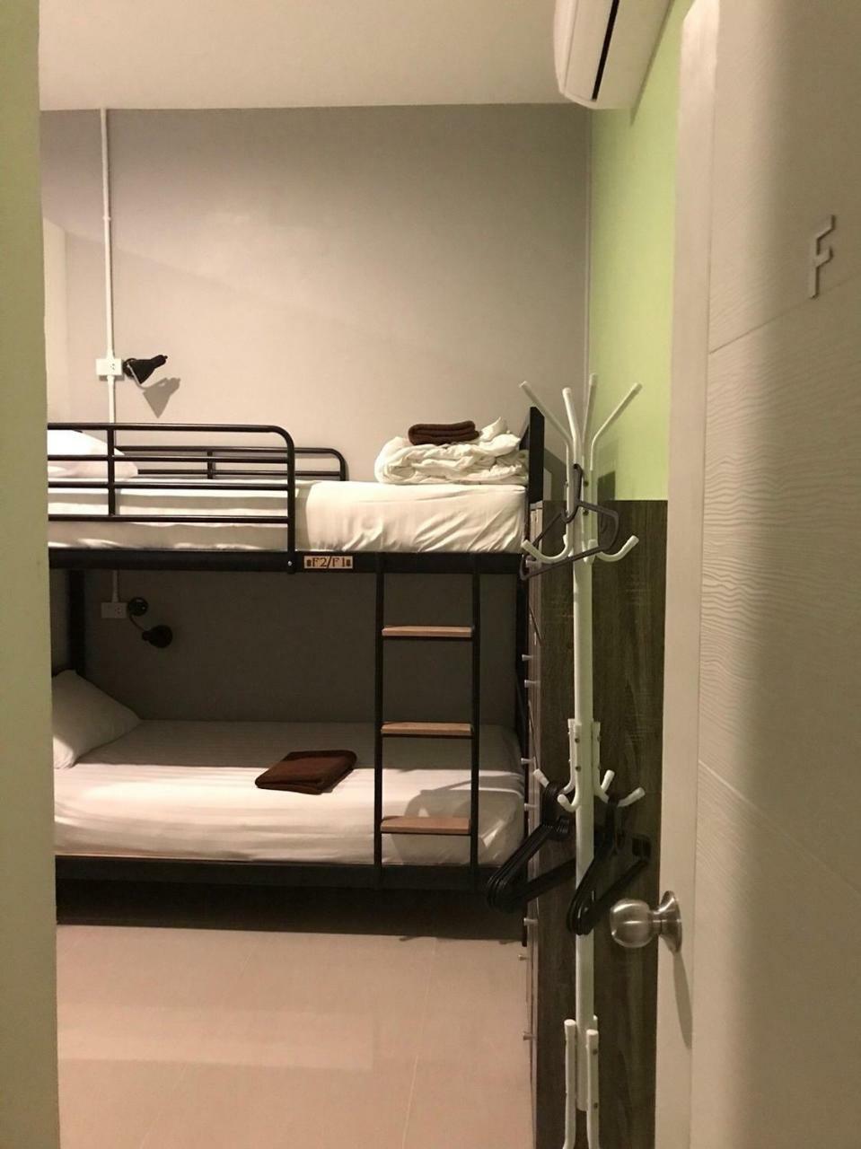 פאטאיה Baan Wararin Hostel מראה חיצוני תמונה